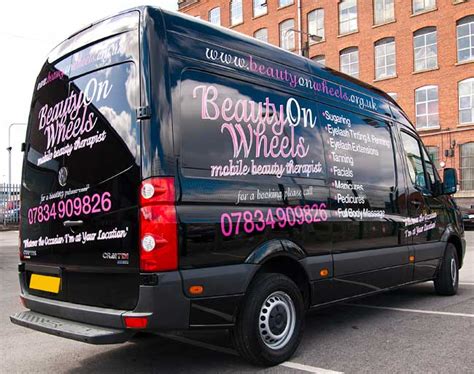 mobile beauty therapist near me|Ultimate Guide: How To Become A Mobile Beautician .